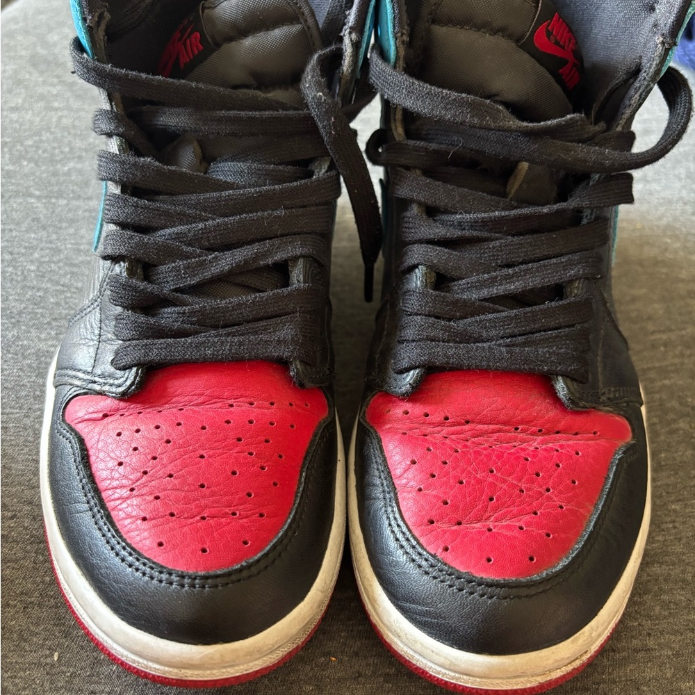 Nike Black and Red Sneakers High-Top Design